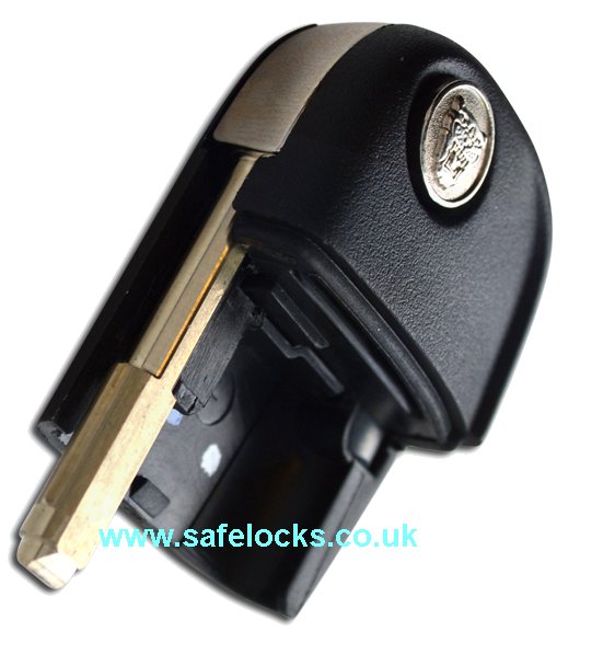 Jaguar Horseshoe Genuine Flip Key FO21 C2S31067 cut to key code